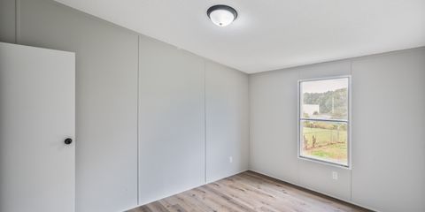 20 Conner Hogan Lane-16.jpg