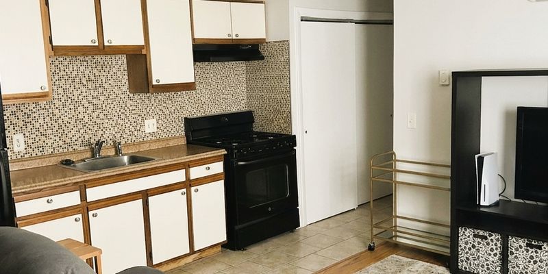 West Warwick Apartment: 145 Archambault Ave