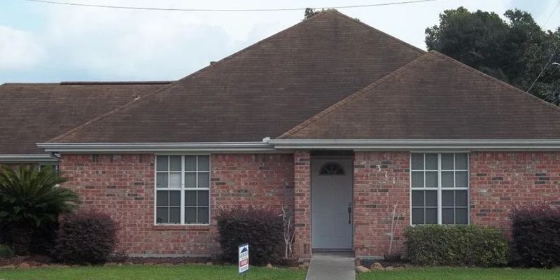 Nederland House: 311 Nederland Ave