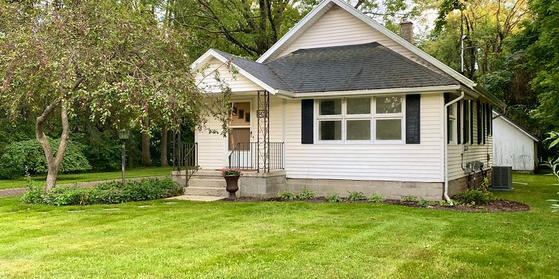 Portage House: 3425 W Milham Ave