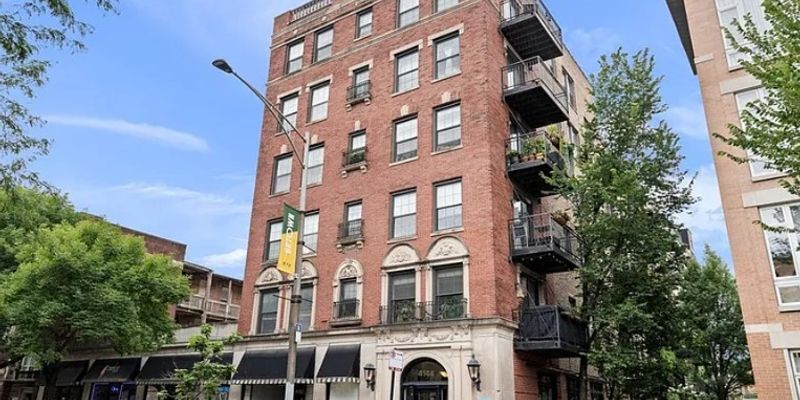 Chicago Condo: 4144 N. Sheridan