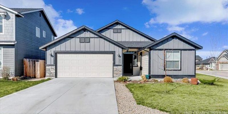Boise House: 7803 N Hole In One Place