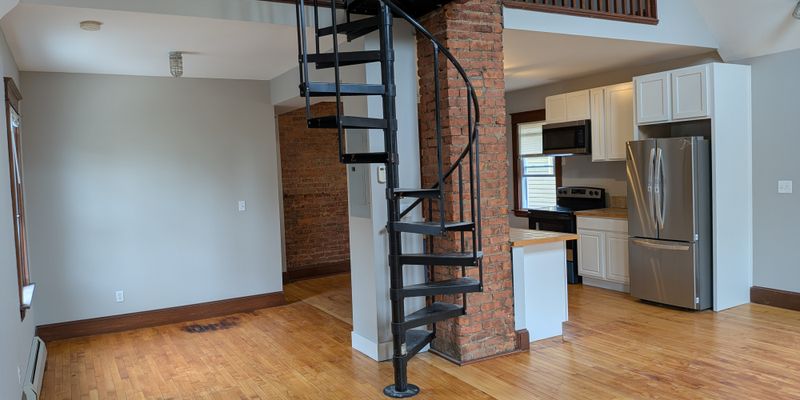 Cleveland Apartment: 1014 Kenilworth Ave