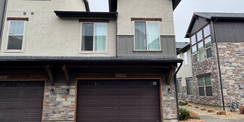 Sandy House: 10555 S Sandy Sage Way