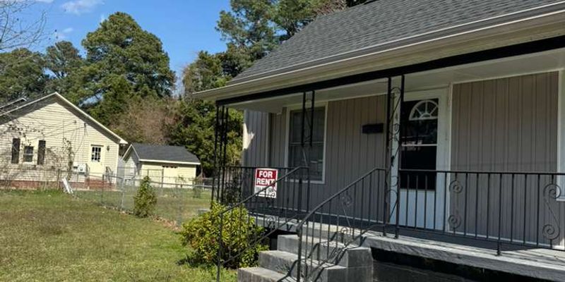 Goldsboro House: 406 Creech St