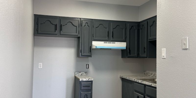 Laredo Apartment: 817 E Kearney St