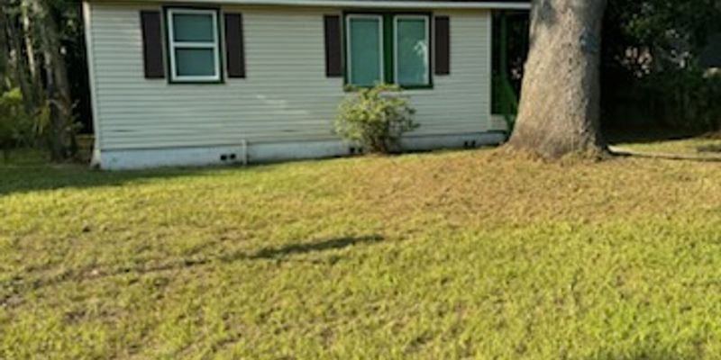 Jacksonville House: 117 W 26th St