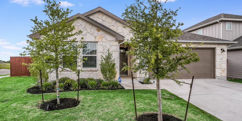 Liberty Hill House: 672 Wild Spur Ln