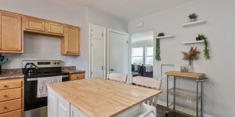Copy of 11_110124thStSE_2011_HiRes.jpg