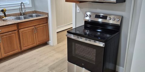 Kitchen 1.jpg