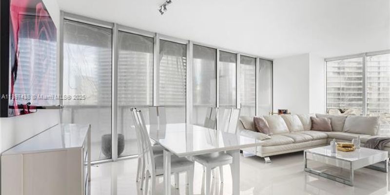 Miami Condo: 465 Brickell Ave