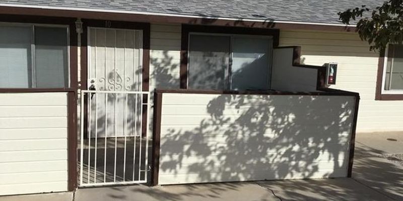 Apple Valley Apartment: 21601 Powhatan Rd