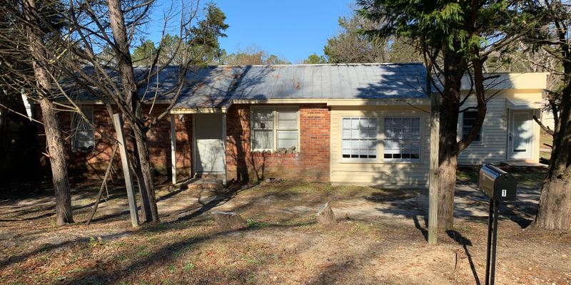 Fayetteville Apartment: 809 Johnson Street