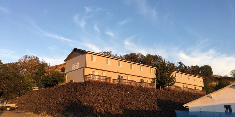 Roseburg Apartment: 445-449 Northeast West Avenue