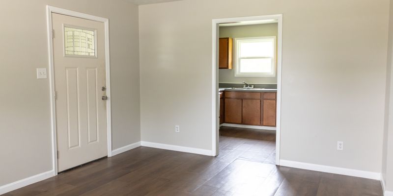 McMinnville Apartment: 315 Bybee Branch Rd
