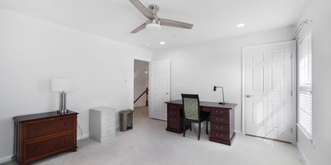 Upper Level Bdrm -2.jpeg