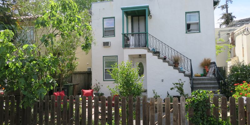 Fairfax Apartment: 16 Pacheco Ave