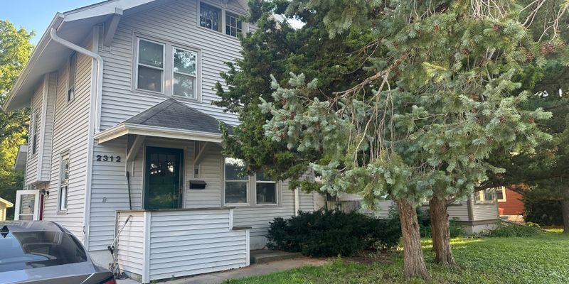 Ames House: 2312 Knapp St