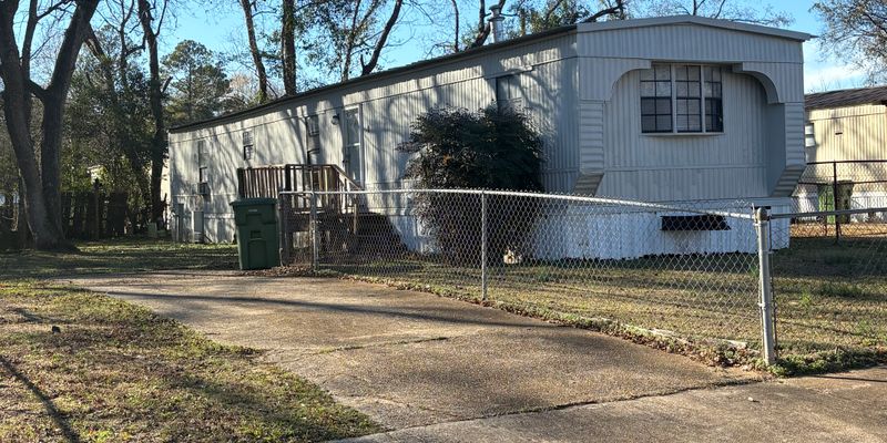 Montgomery House: 3409 Margaret Ann Dr