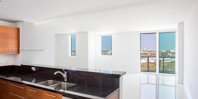 Miami Condo: 244 Biscayne Blvd