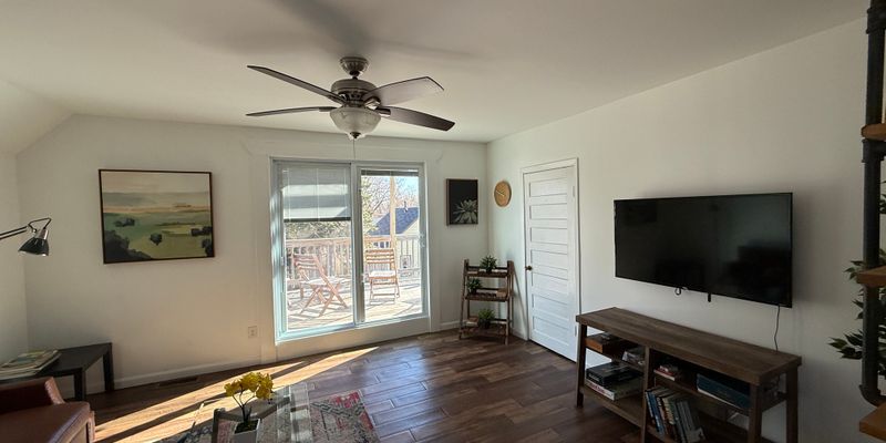 Minneapolis Multiplex: 1423 12th Ave NE Unit 2