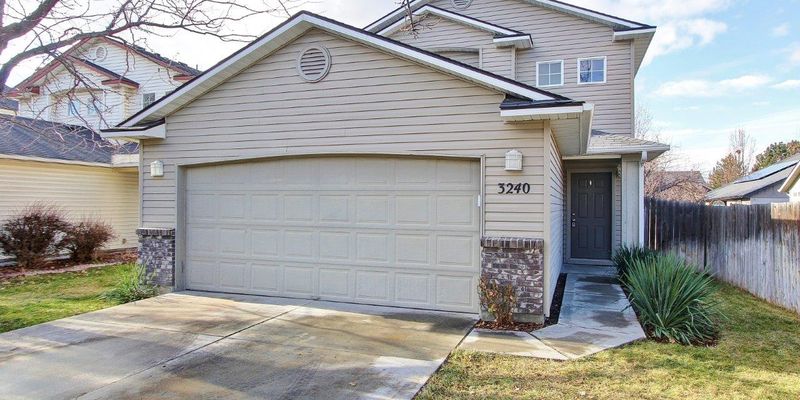 Meridian House: 3240 W Wave Dr