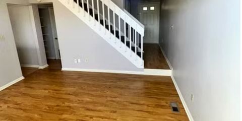 listing_photo_01_lighting_corrected.jpg