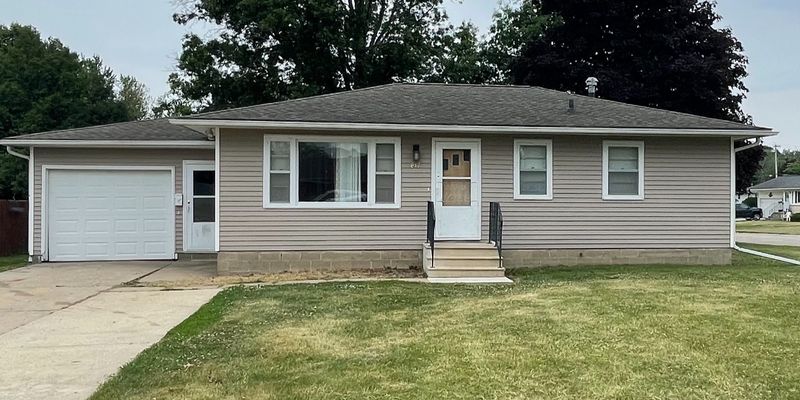 Sumner House: 817 W 4th St