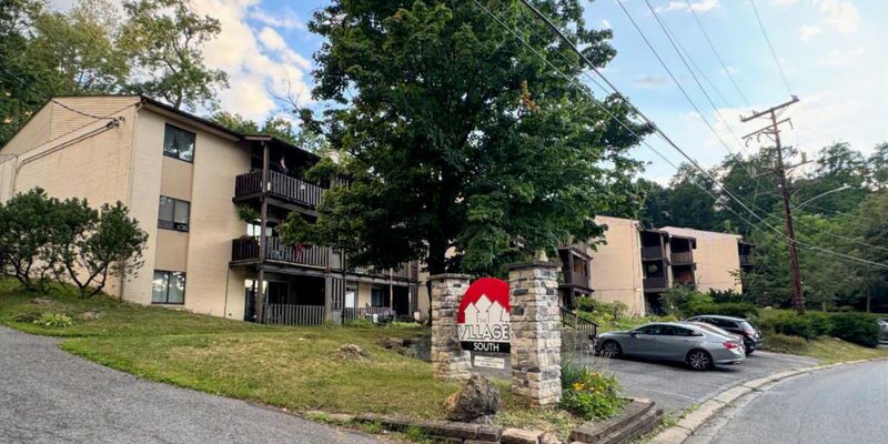 Pittsburgh Apartment: 310 Abbeyville Road