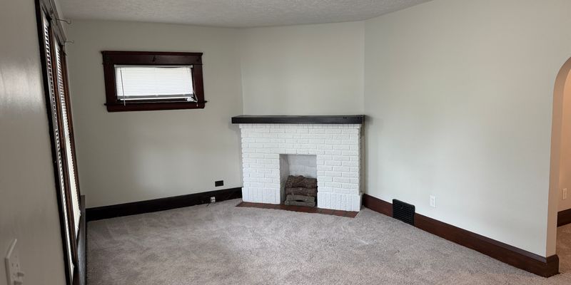 Cleveland Apartment: 11916 Browning Ave
