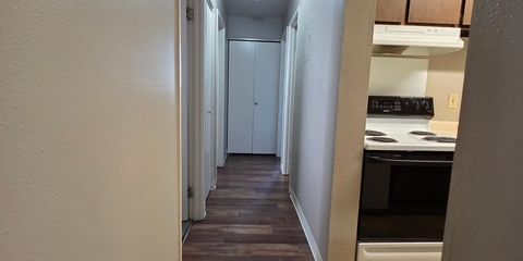 Hallway.JPG