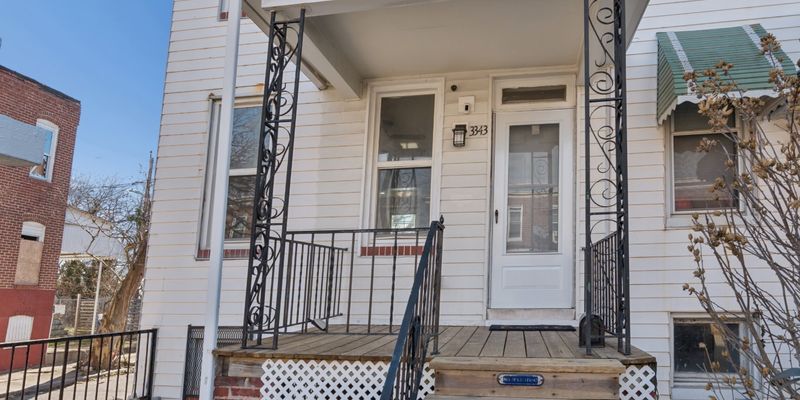 Baltimore House: 3343 Ravenwood Ave