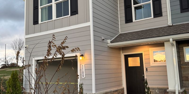 Franklin House: 1100 Aubrey Mdws Pl