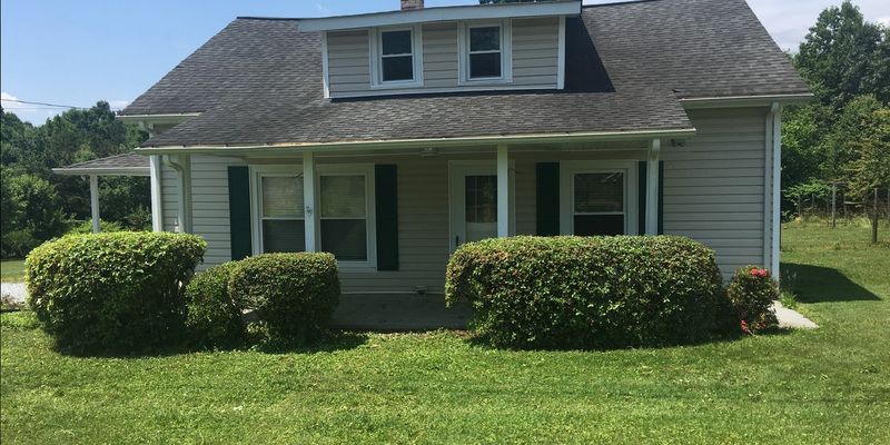 Evington House: 17458 Leesville Rd