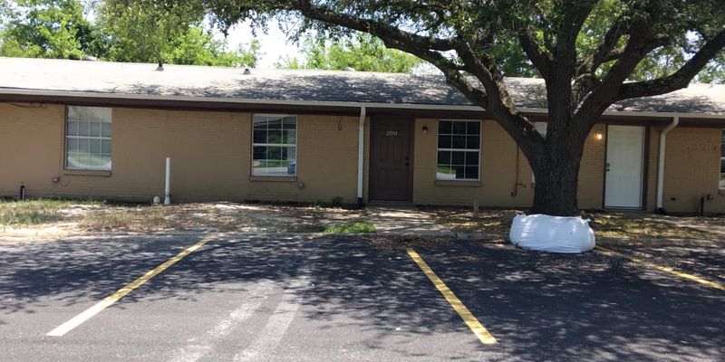 Canton Apartment: 220 Bois D Arc St