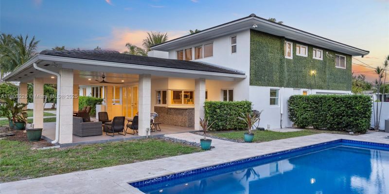 Miami Shores House: 1481 NE 104th St