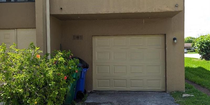 Miramar Townhome: 8380 S Missionwood Cir # C- II