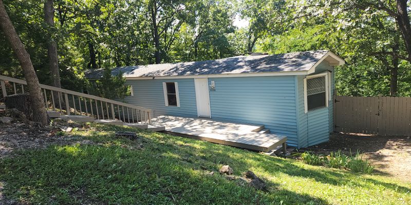 House Springs House: 6806 Tree Top