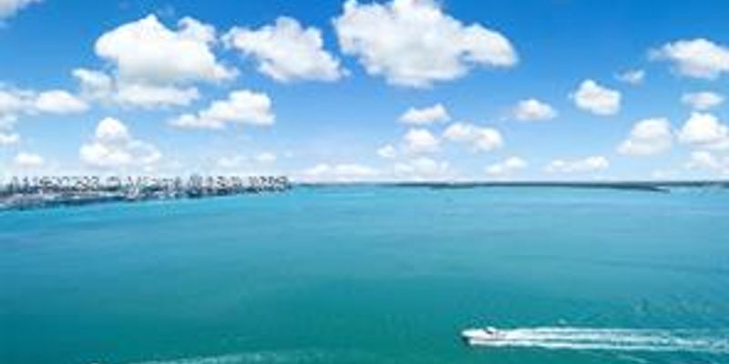 Miami House: 520 Brickell Key Dr # UPH-03