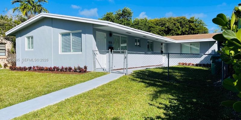 Miami House: 1515 NE 110th St