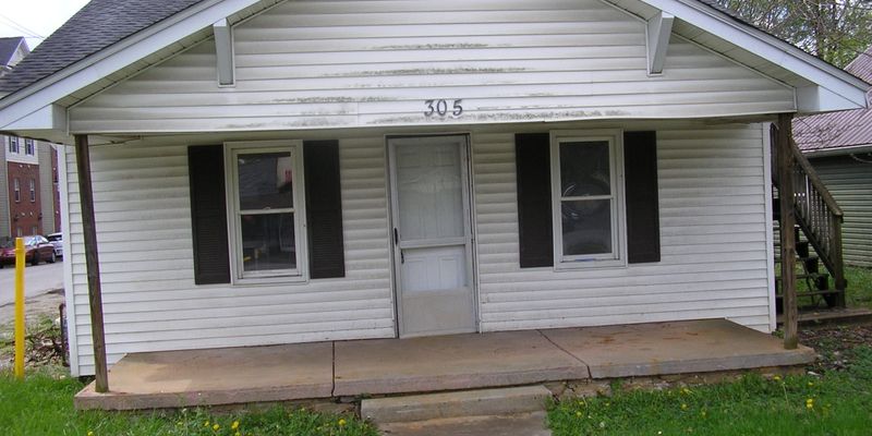 Bowling Green Apartment: 305 Old Morgantown Rd