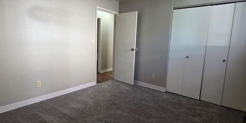 Bedroom 1.JPG