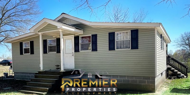 Fyffe House: 133 Brooks St