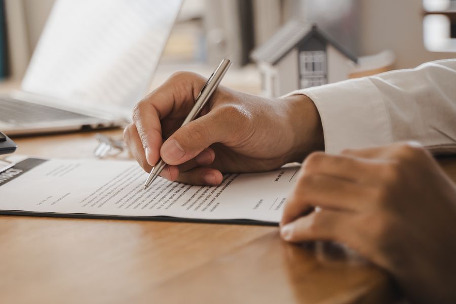 Lease vs Rent: Key Differences, Pros, and How to Choose