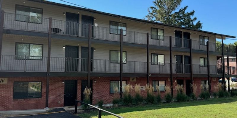 Omaha Apartment: 1325 S 30th Ave