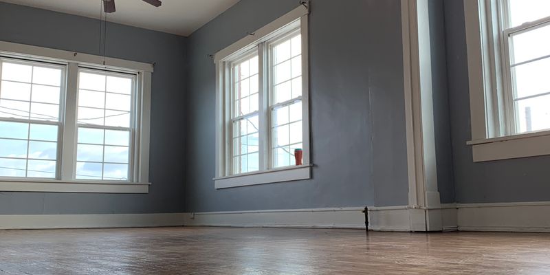 Chanute Apartment: 1 East Main Street