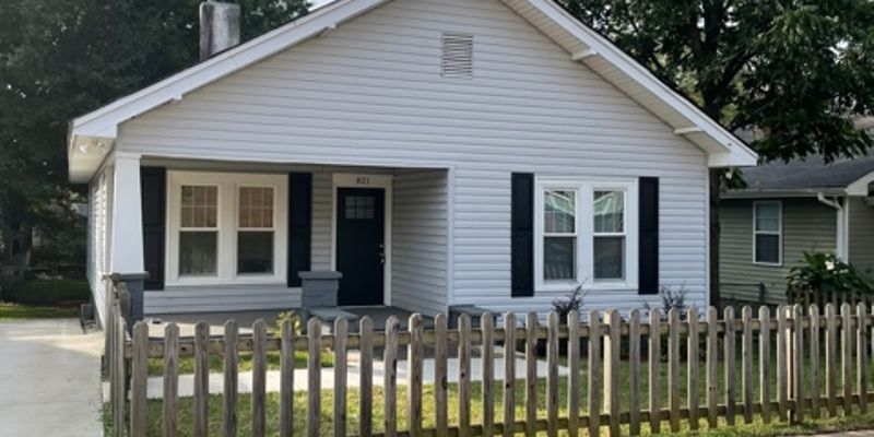 Greenville House: 821 Green Avenue