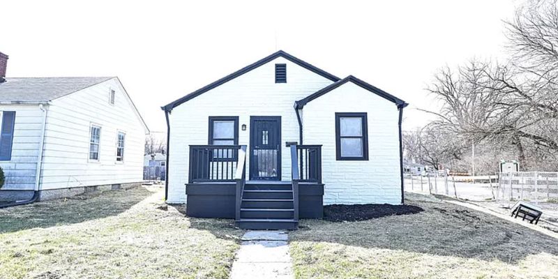 Indianapolis House: 3601 English Ave