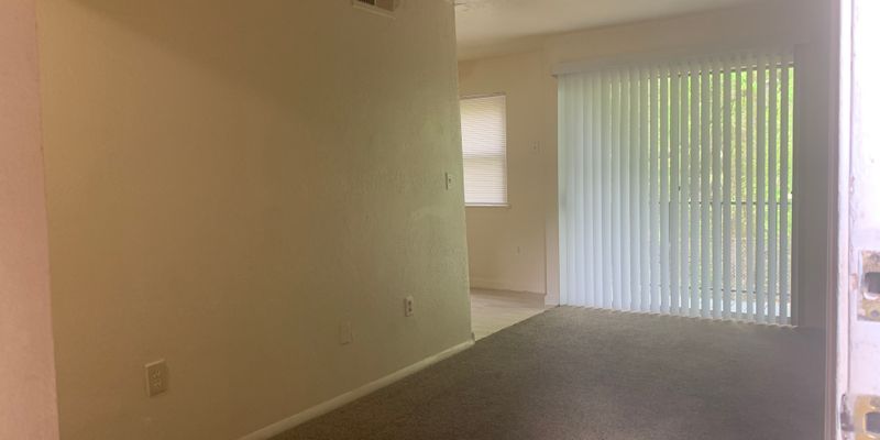 Tulsa Apartment: 4811 S Jackson Ave