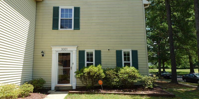 Bowie House: 3001 N Dale Ct